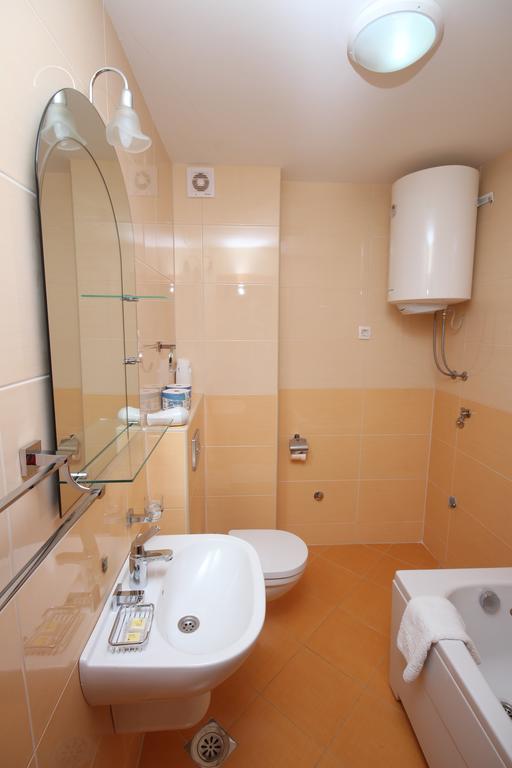 Apartments Oaza 2 Petrovac 部屋 写真
