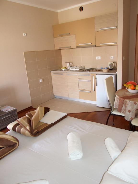 Apartments Oaza 2 Petrovac エクステリア 写真