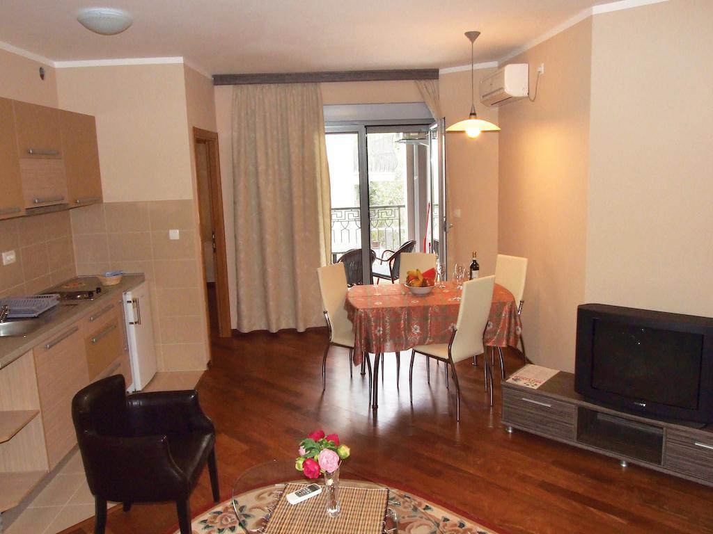 Apartments Oaza 2 Petrovac 部屋 写真